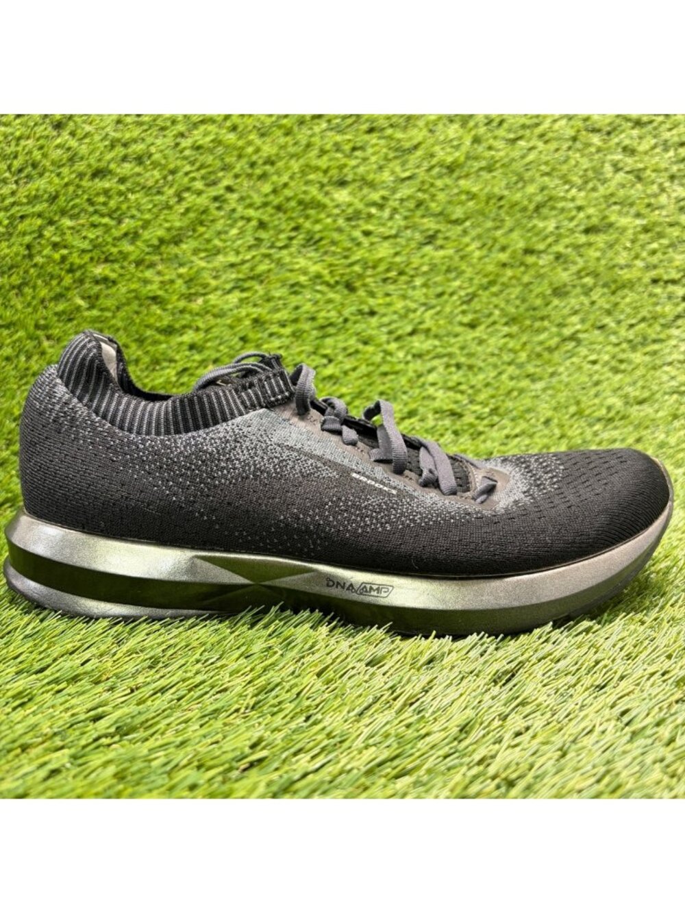 Brooks Levitate 2 Womens Size 10.5 Black Athletic Running Walking Shoes Sneakers